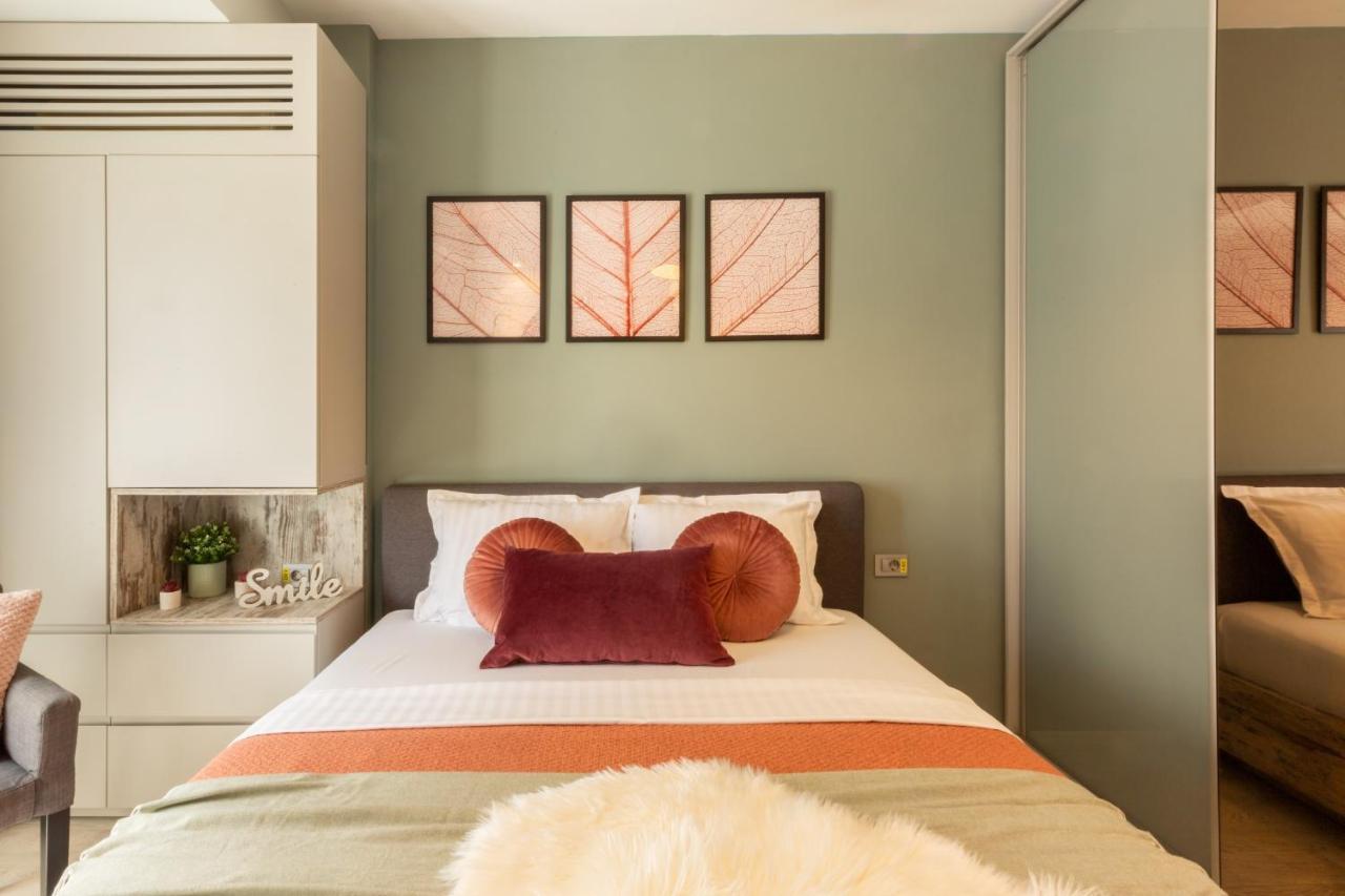 Modern 1Br Apt In The Old Town: The Perfect Choice Bucharest Luaran gambar